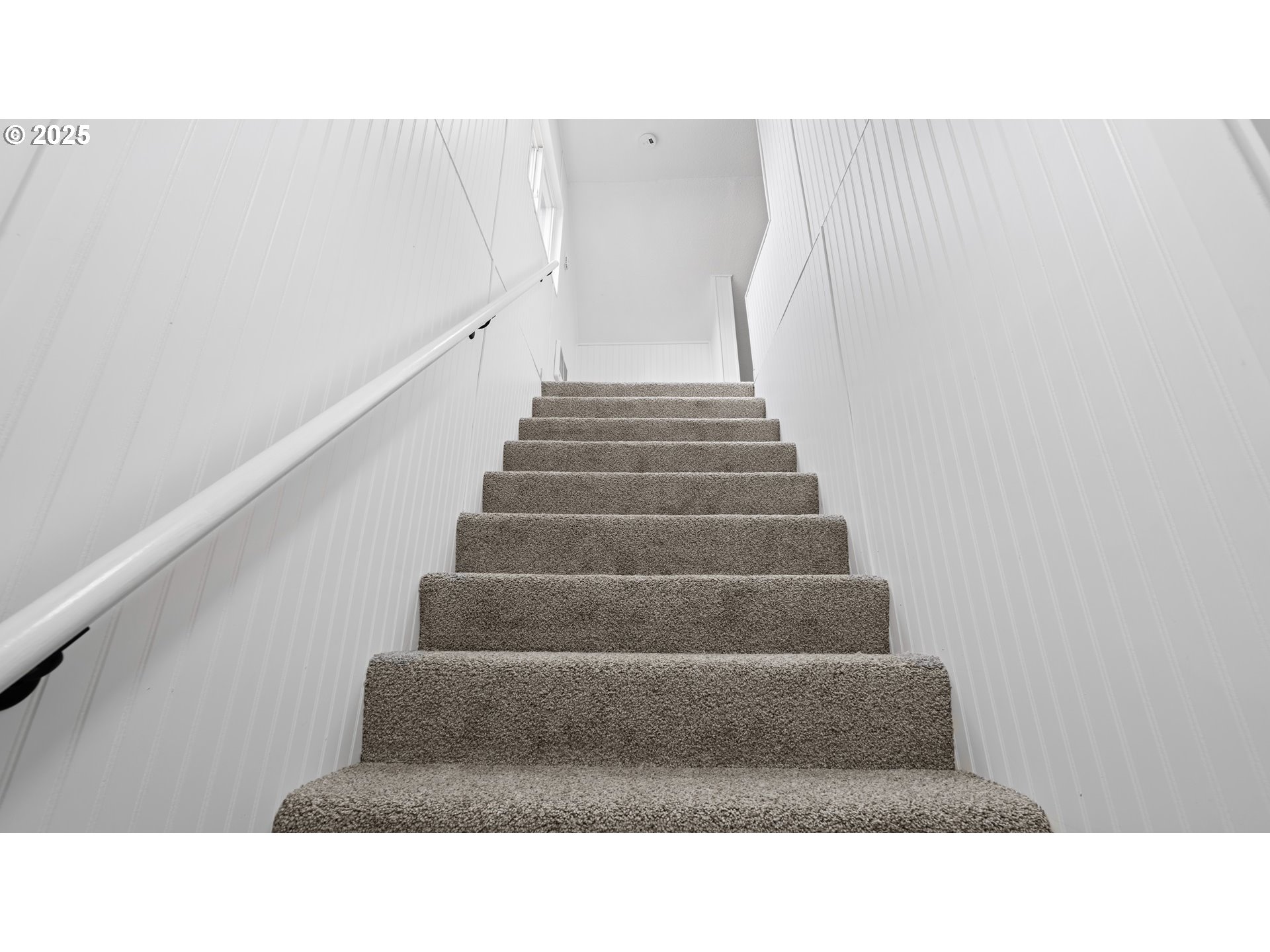 128 West Holley Road Sweet Home, OR 97386 - Photo 24 of 33