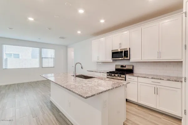 $2,800 | 1070 East Marlin Drive, Chandler, AZ 85286