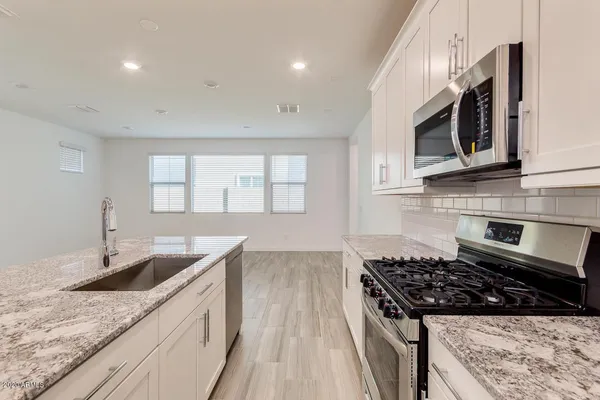 $2,800 | 1070 East Marlin Drive, Chandler, AZ 85286