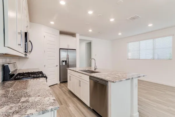 $2,800 | 1070 East Marlin Drive, Chandler, AZ 85286