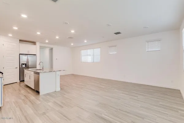 $2,800 | 1070 East Marlin Drive, Chandler, AZ 85286