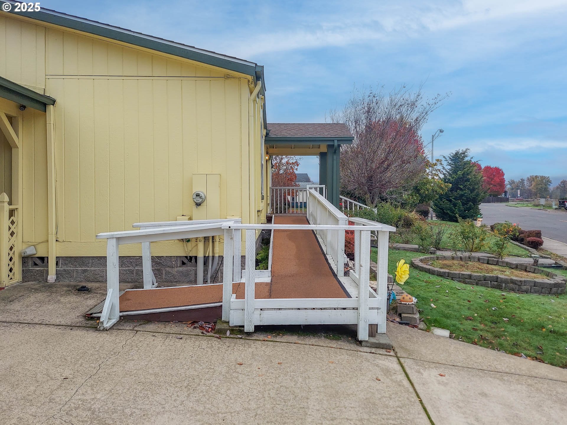 210 Northwest Timothy Avenue Winston, OR 97496 - Photo 3 of 38 a view of backyard with deck and garden