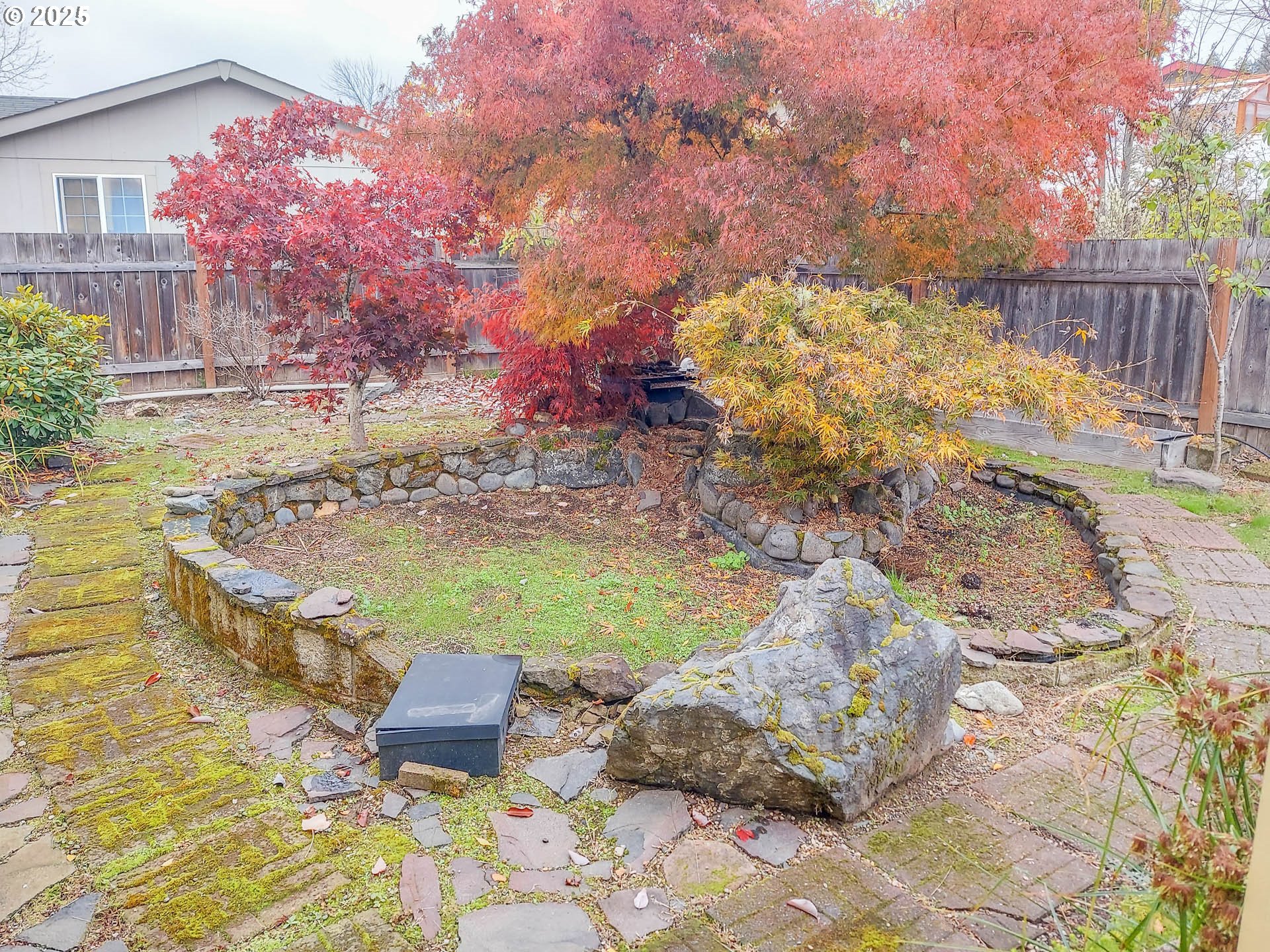 210 Northwest Timothy Avenue Winston, OR 97496 - Photo 32 of 38 a view of a backyard of the house
