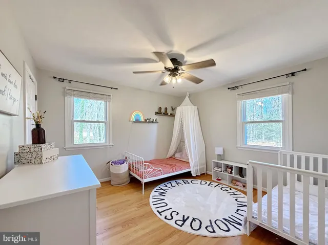 a view of utility room with washer and dryer
