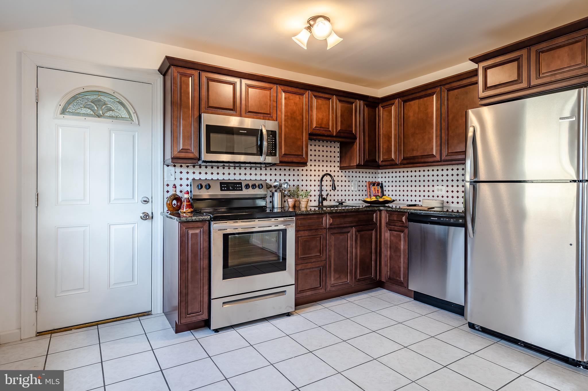1 Merion Road Newark, DE 19713 - Photo 8 of 25 kitchen
