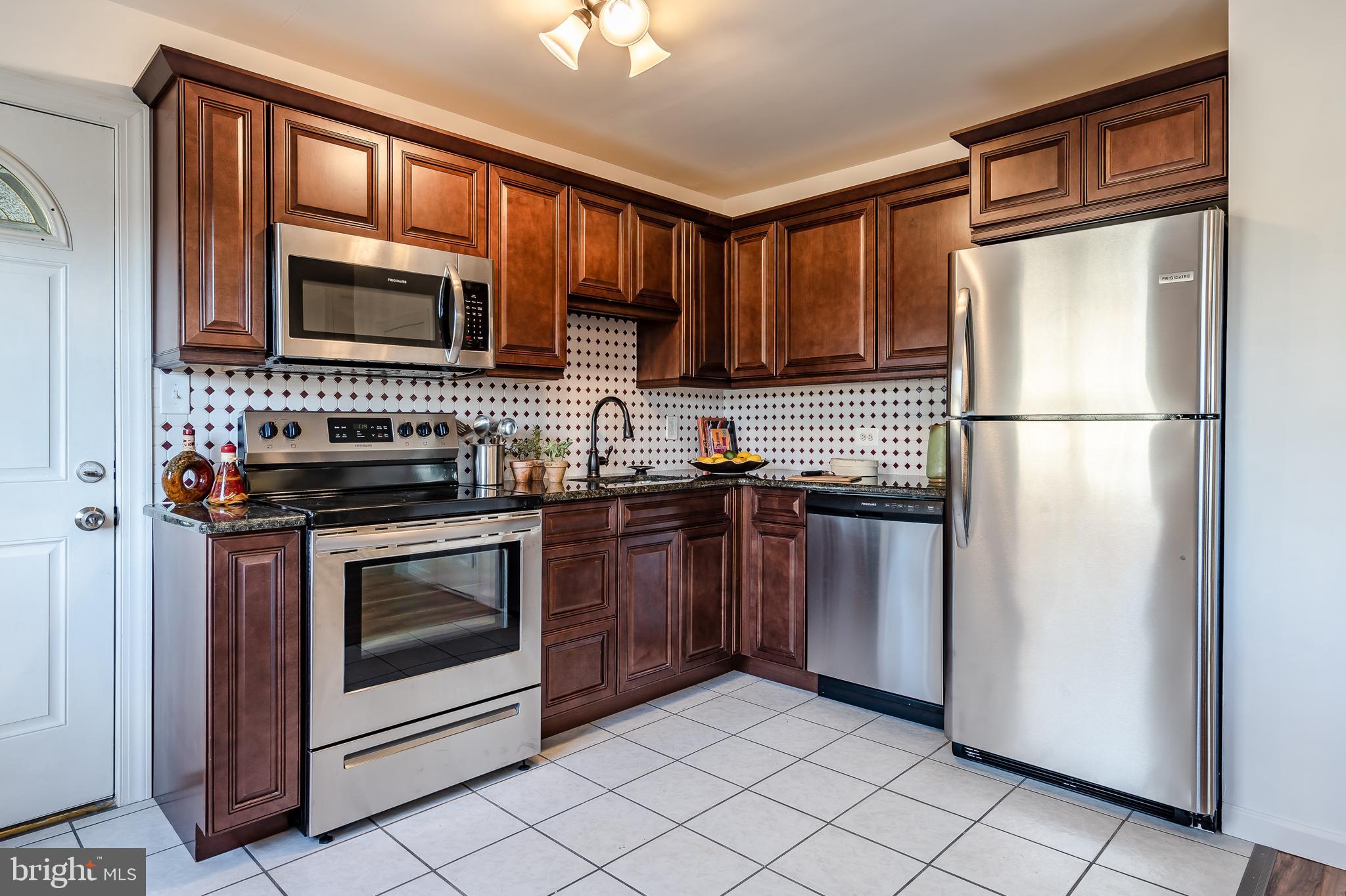 1 Merion Road Newark, DE 19713 - Photo 9 of 25 kitchen