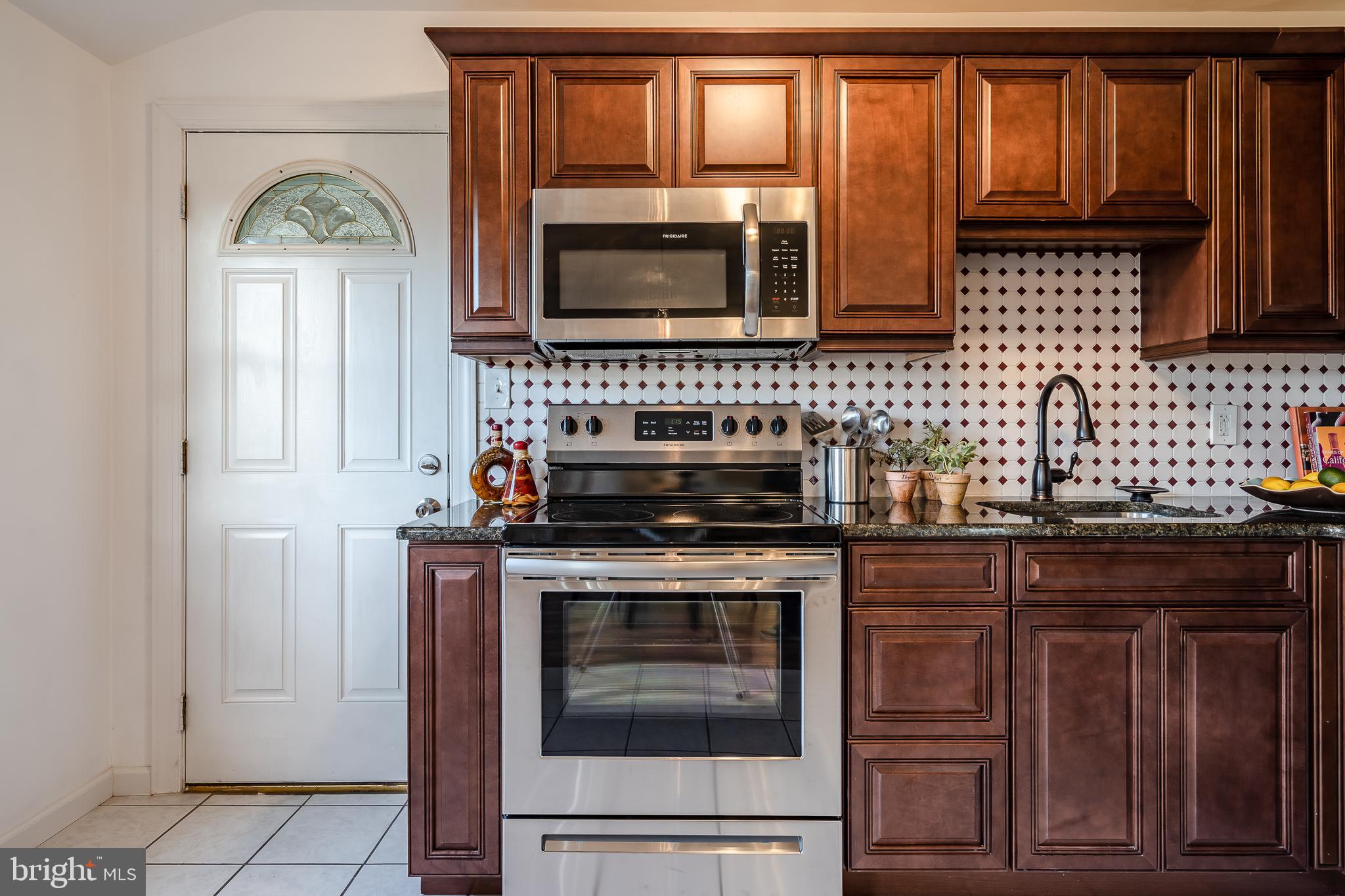 1 Merion Road Newark, DE 19713 - Photo 10 of 25 kitchen
