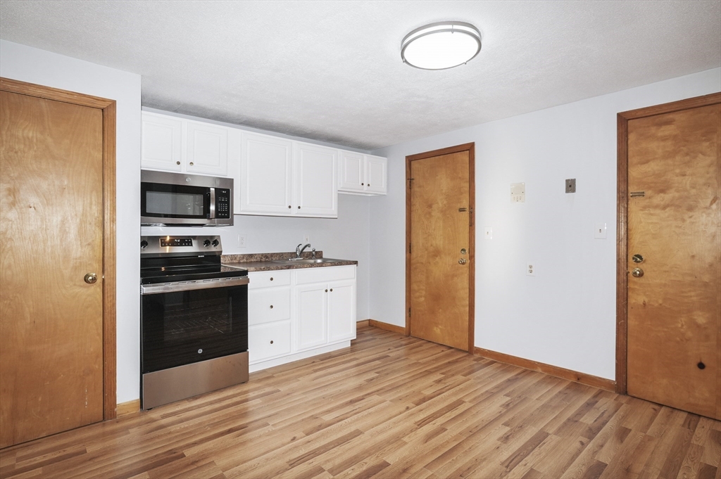60 Ridgewood Lane, Unit 5 Gardner, MA 01440 - Photo 3 of 22 Gallery Image 3
