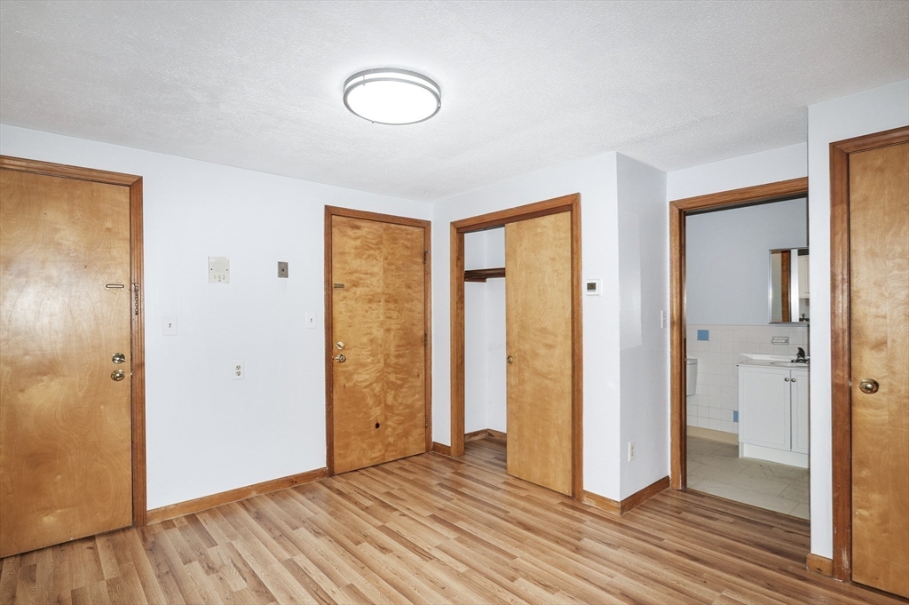 60 Ridgewood Lane, Unit 5 Gardner, MA 01440 - Photo 9 of 22 Gallery Image 9