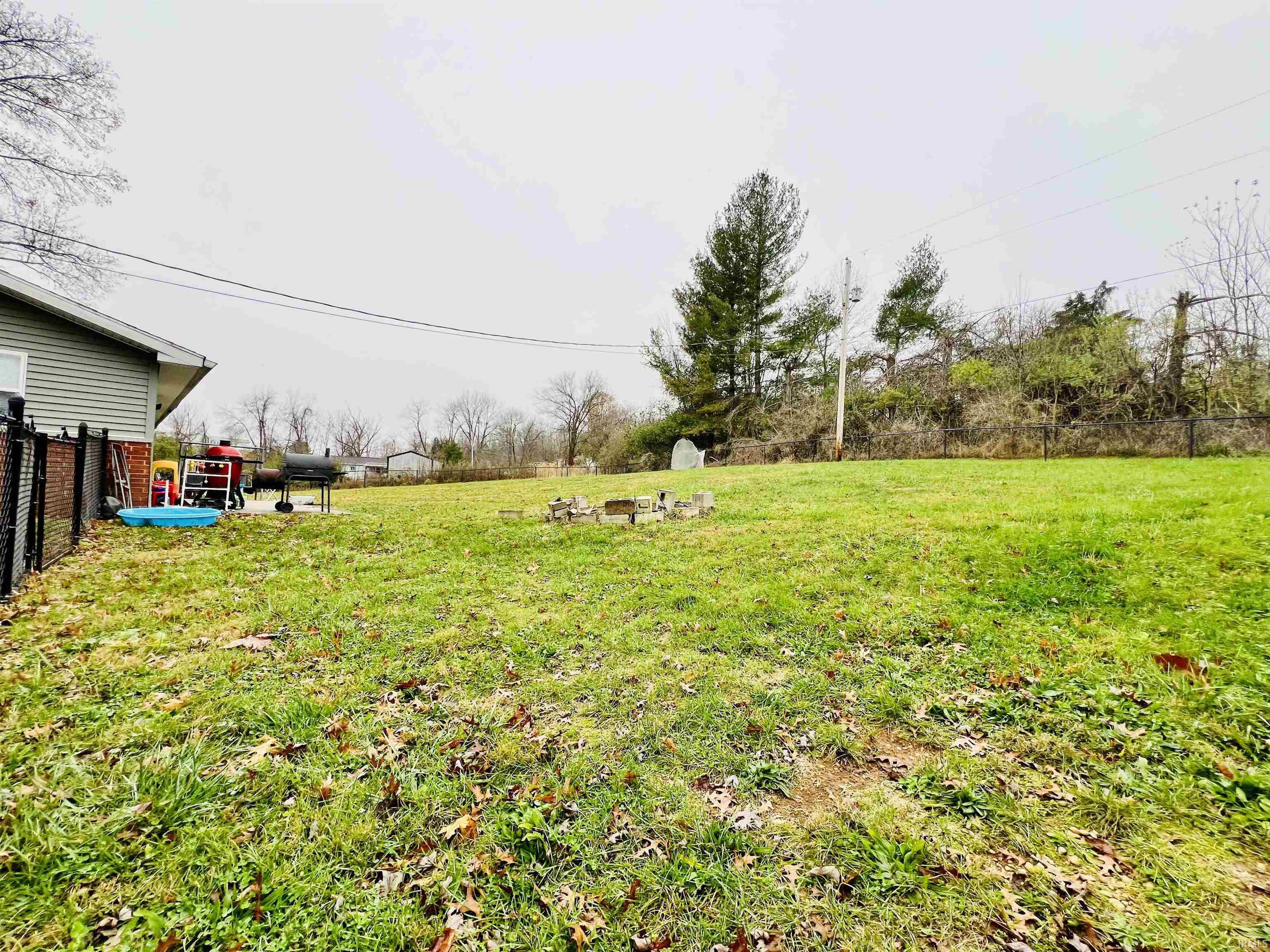 1039 Hayes Road Bedford, IN 47421 - Photo 26 of 33