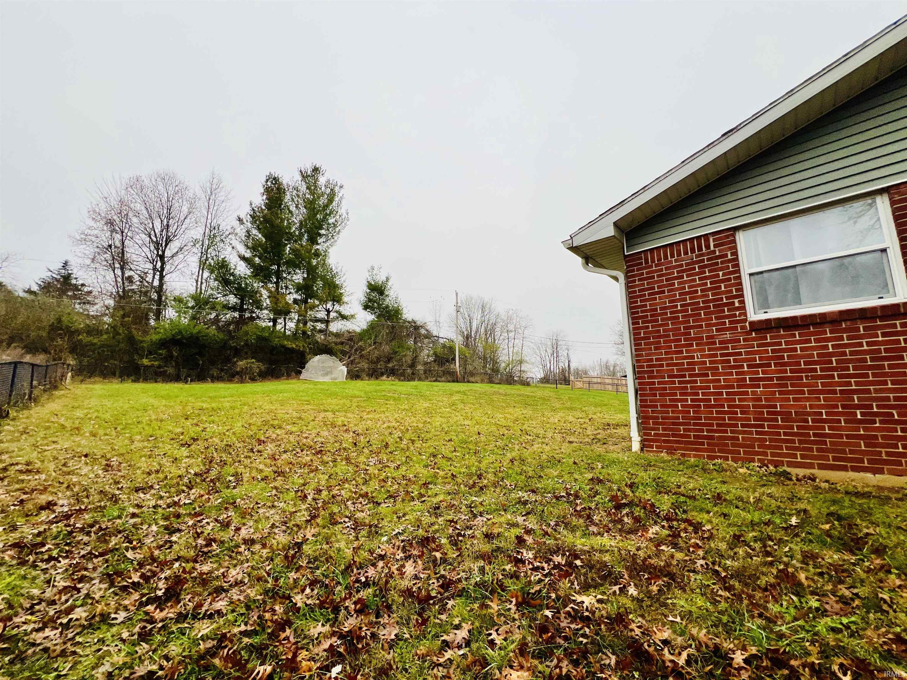 1039 Hayes Road Bedford, IN 47421 - Photo 29 of 33