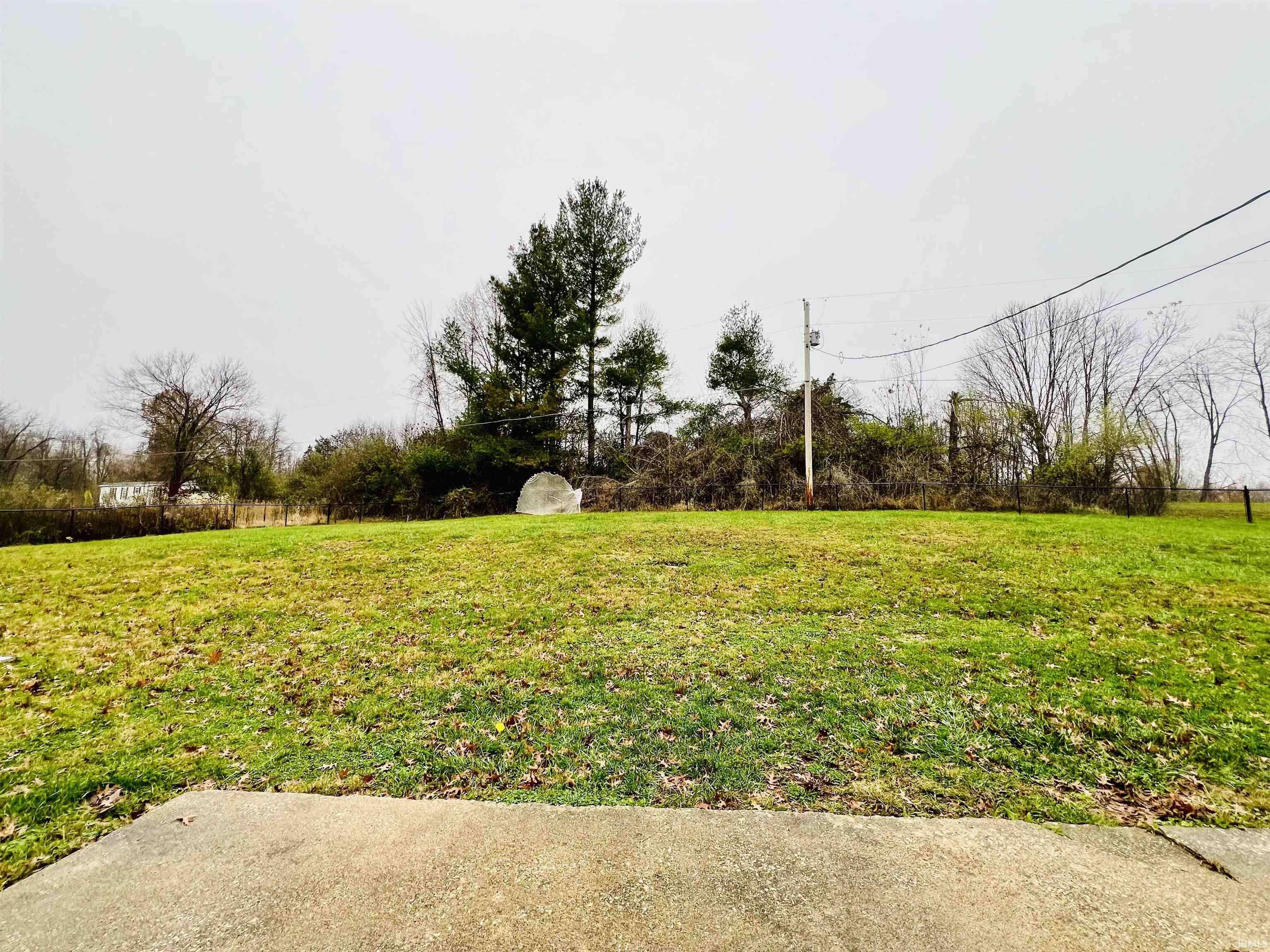1039 Hayes Road Bedford, IN 47421 - Photo 30 of 33