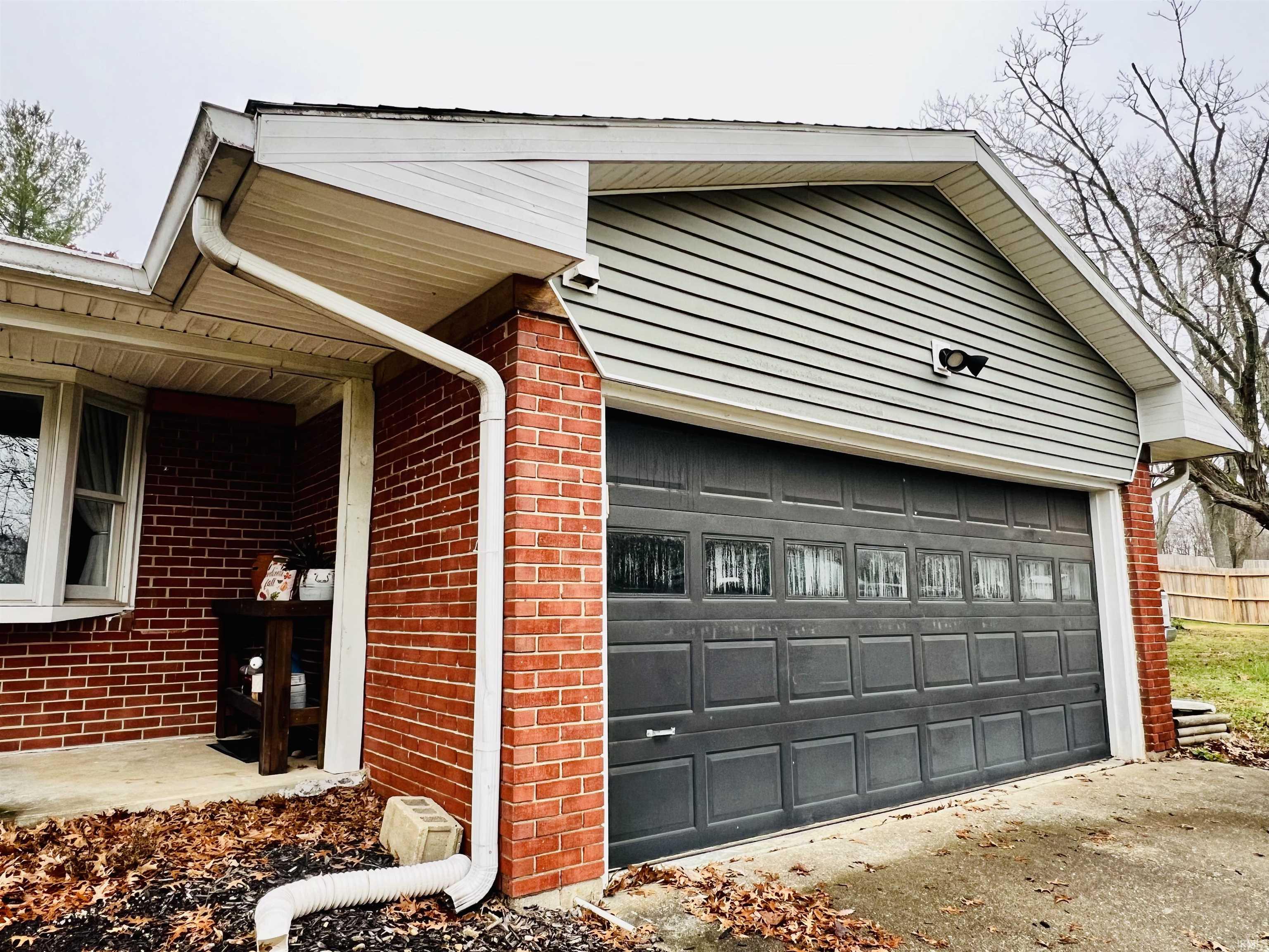 1039 Hayes Road Bedford, IN 47421 - Photo 31 of 33