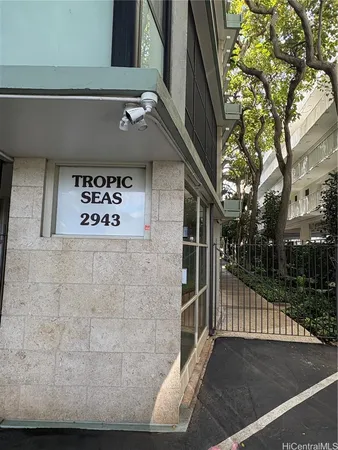 a view of parking area