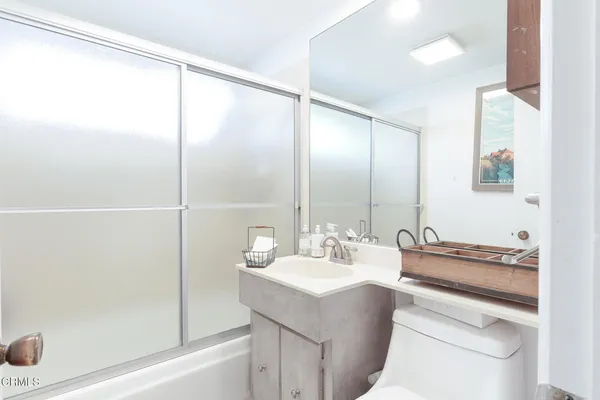 $5,900 | 1089 Belfast Lane, Ventura, CA 93001