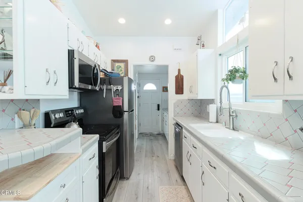 $5,900 | 1089 Belfast Lane, Ventura, CA 93001