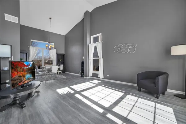 $475,000 | 711 Blossom Court, Oswego, IL 60543