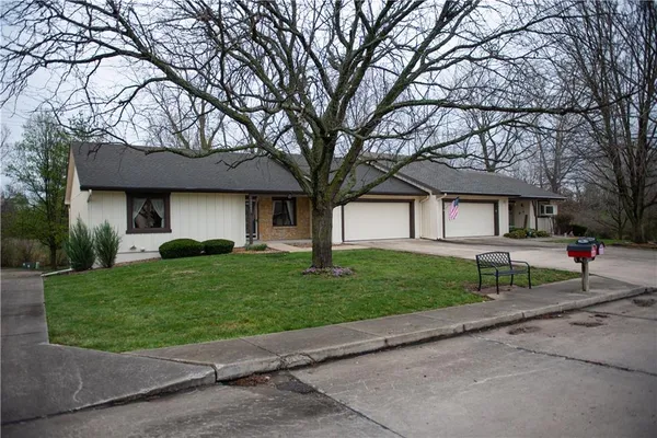 $315,000 | 19001 Sunrise Drive, Belton, MO 64012