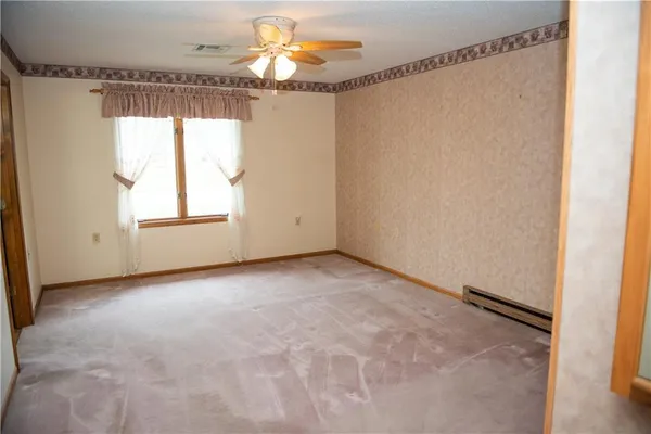 $315,000 | 19001 Sunrise Drive, Belton, MO 64012