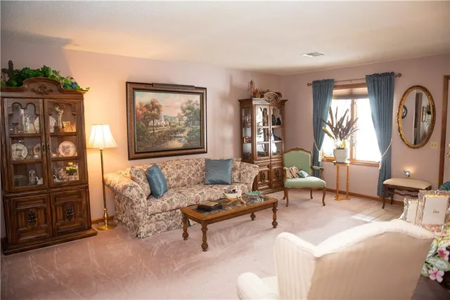 $335,000 | 19001 Sunrise Drive, Belton, MO 64012