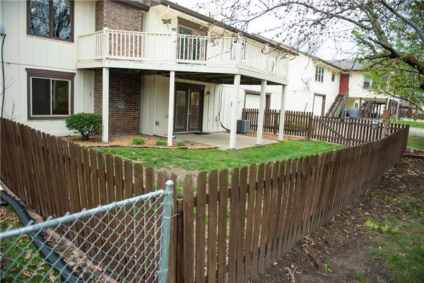 $315,000 | 19001 Sunrise Drive, Belton, MO 64012