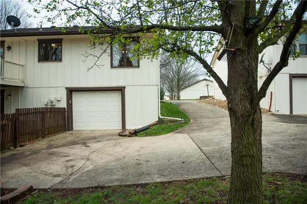 $315,000 | 19001 Sunrise Drive, Belton, MO 64012