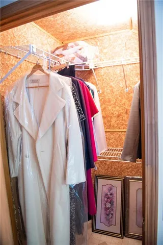 $335,000 | 19001 Sunrise Drive, Belton, MO 64012