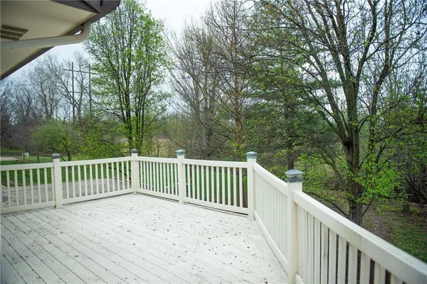 $315,000 | 19001 Sunrise Drive, Belton, MO 64012