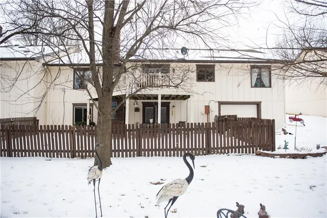 $335,000 | 19001 Sunrise Drive, Belton, MO 64012