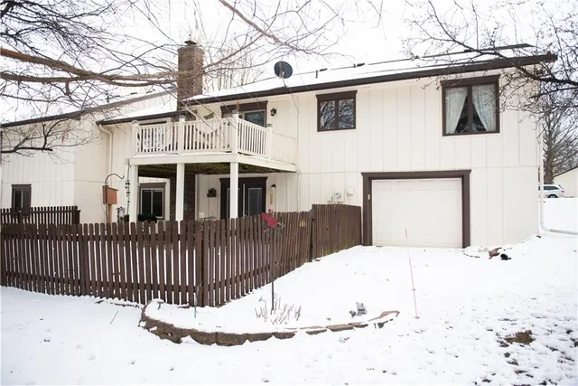 $335,000 | 19001 Sunrise Drive, Belton, MO 64012