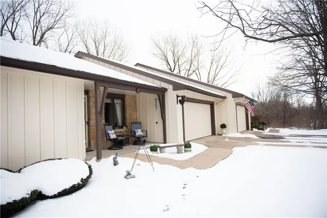 $335,000 | 19001 Sunrise Drive, Belton, MO 64012