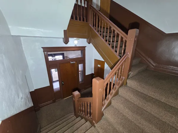 a view of entryway with a front door