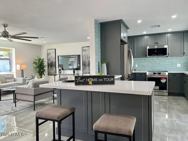 $845,000 | 2818 East Malapai Drive, Phoenix, AZ 85028