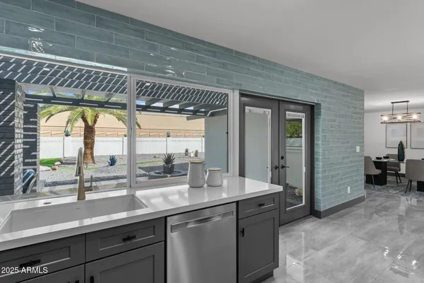 $845,000 | 2818 East Malapai Drive, Phoenix, AZ 85028