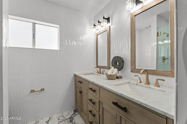 $845,000 | 2818 East Malapai Drive, Phoenix, AZ 85028