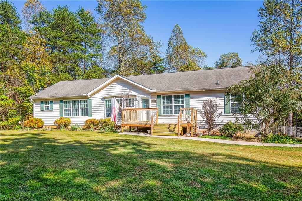 1116 Old Ridge Rd Bend East Bend, NC 27018 - Photo 4 of 35 Gallery Image 4
