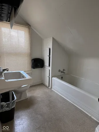 $120,000 | 307 Cottage Avenue, Anderson, IN 46012