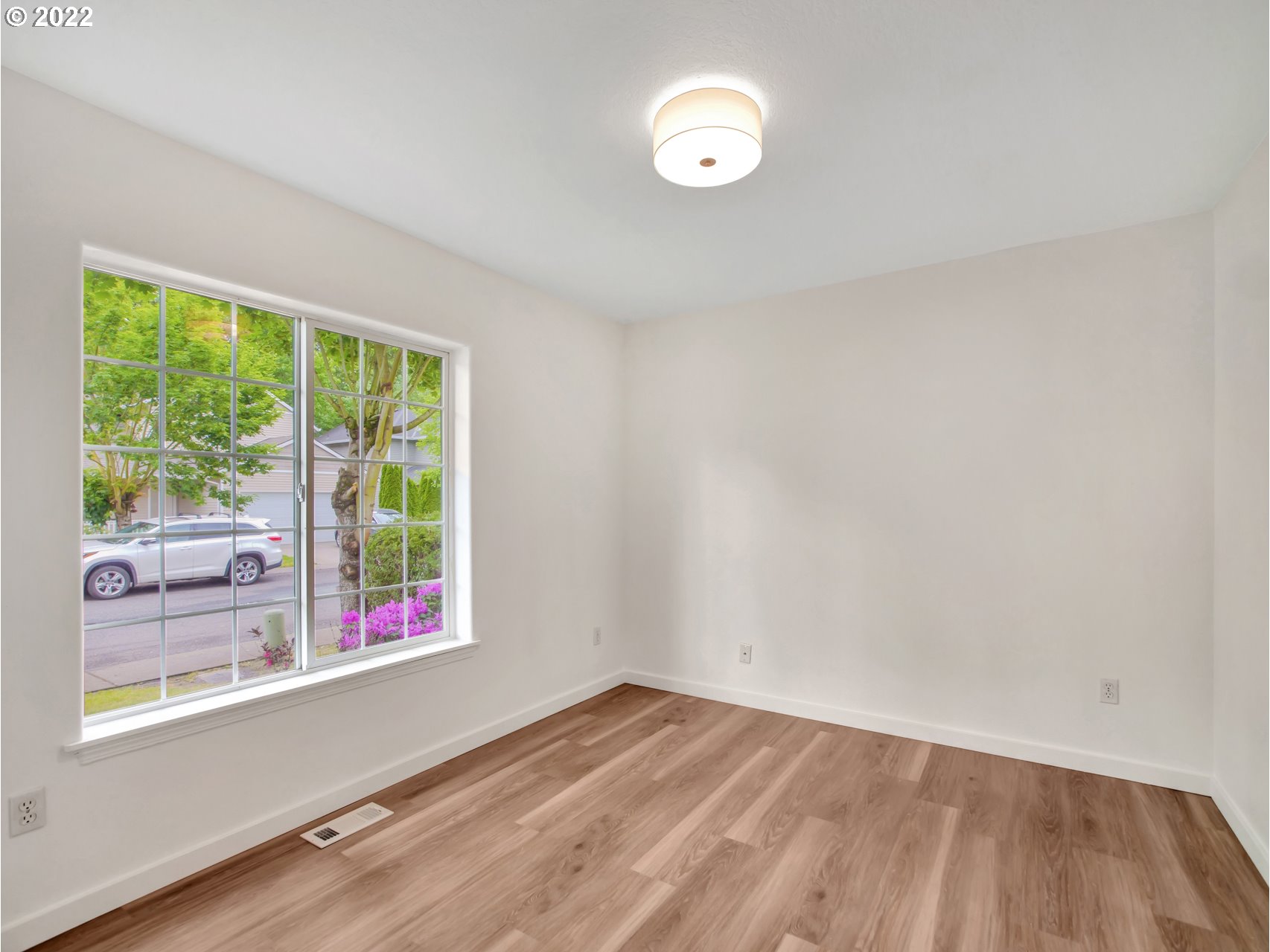 915 Northeast Mariners Loop Portland, OR 97211 - Photo 12 of 30 Gallery Image 12
