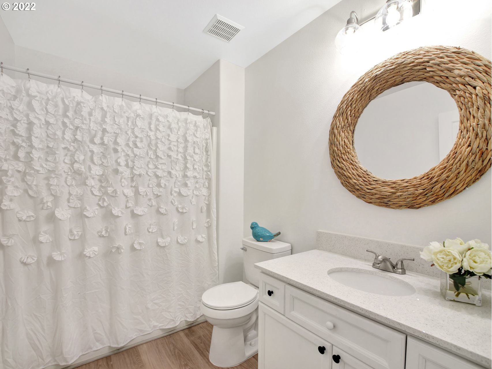 915 Northeast Mariners Loop Portland, OR 97211 - Photo 14 of 30 Gallery Image 14