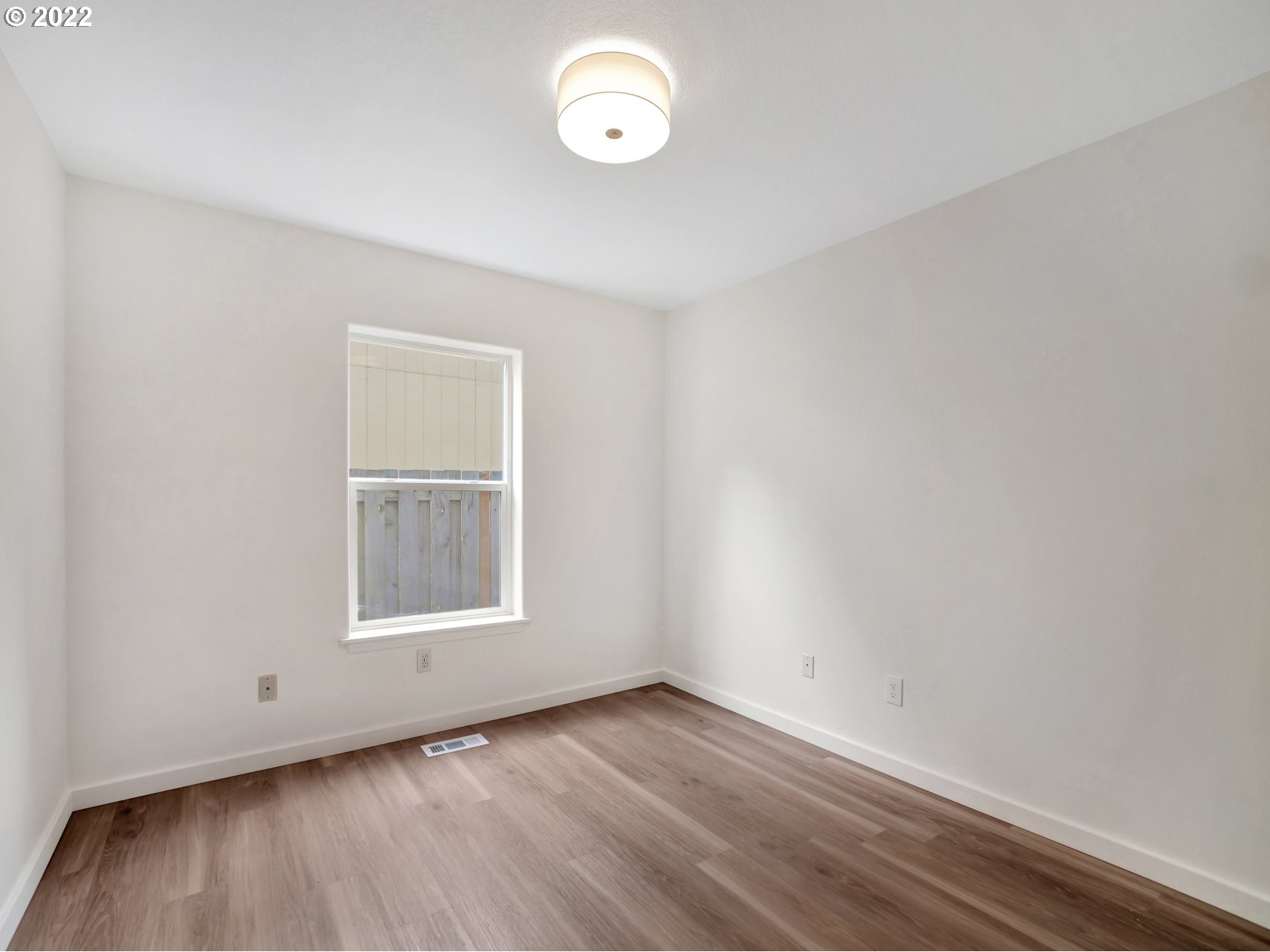 915 Northeast Mariners Loop Portland, OR 97211 - Photo 15 of 30 Gallery Image 15