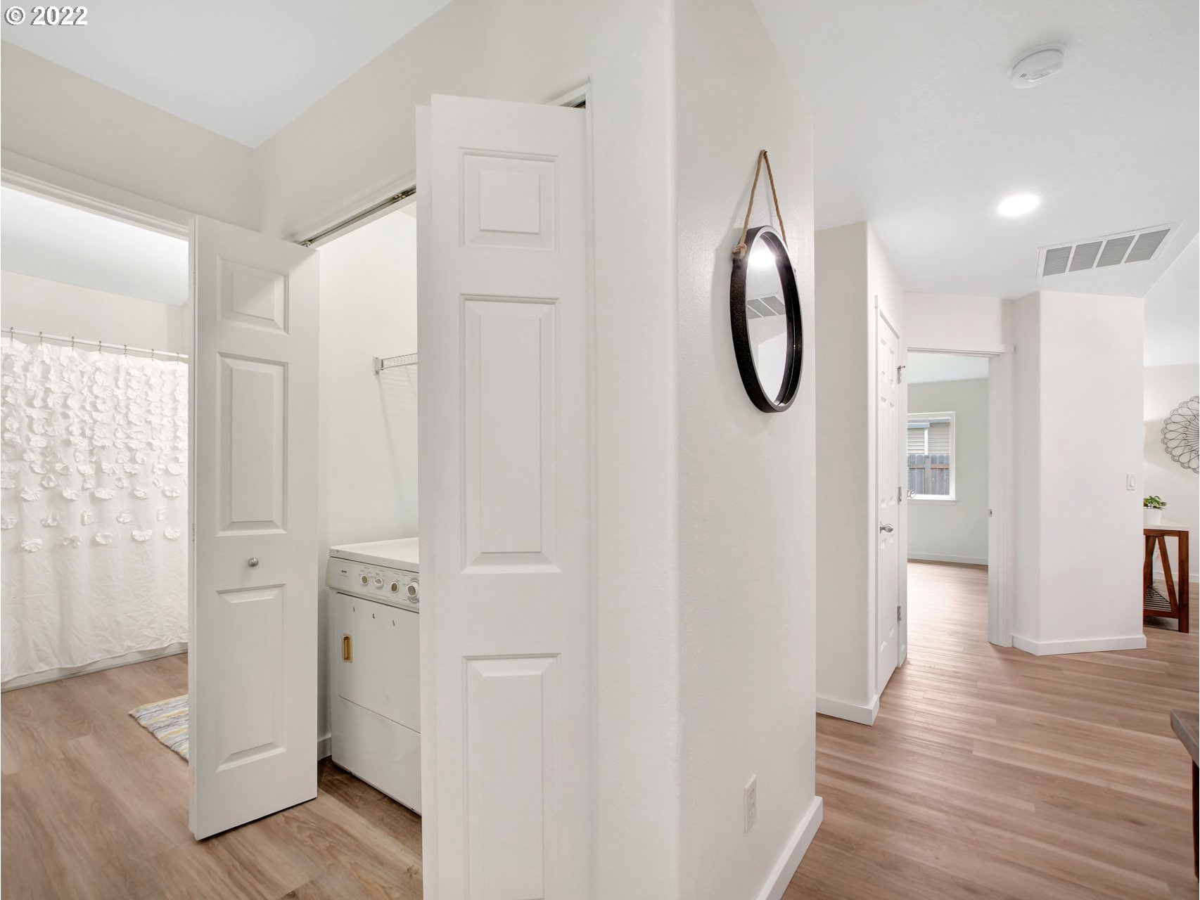 915 Northeast Mariners Loop Portland, OR 97211 - Photo 16 of 30 Gallery Image 16