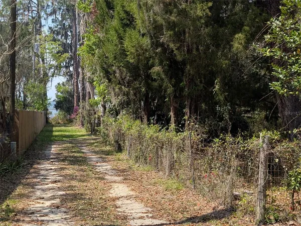 $329,900 | 23797 Northeast 189th Street, Fort McCoy, FL 32134