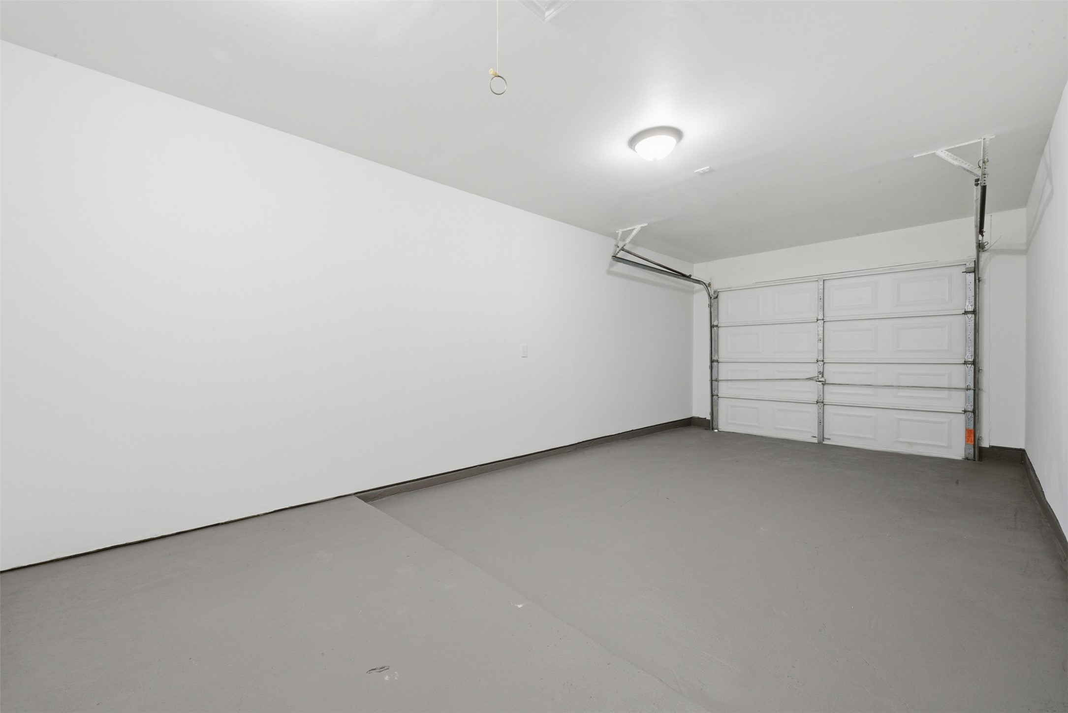 111 Calvin Street Pasadena, TX 77506 - Photo 25 of 40 a view of an empty room