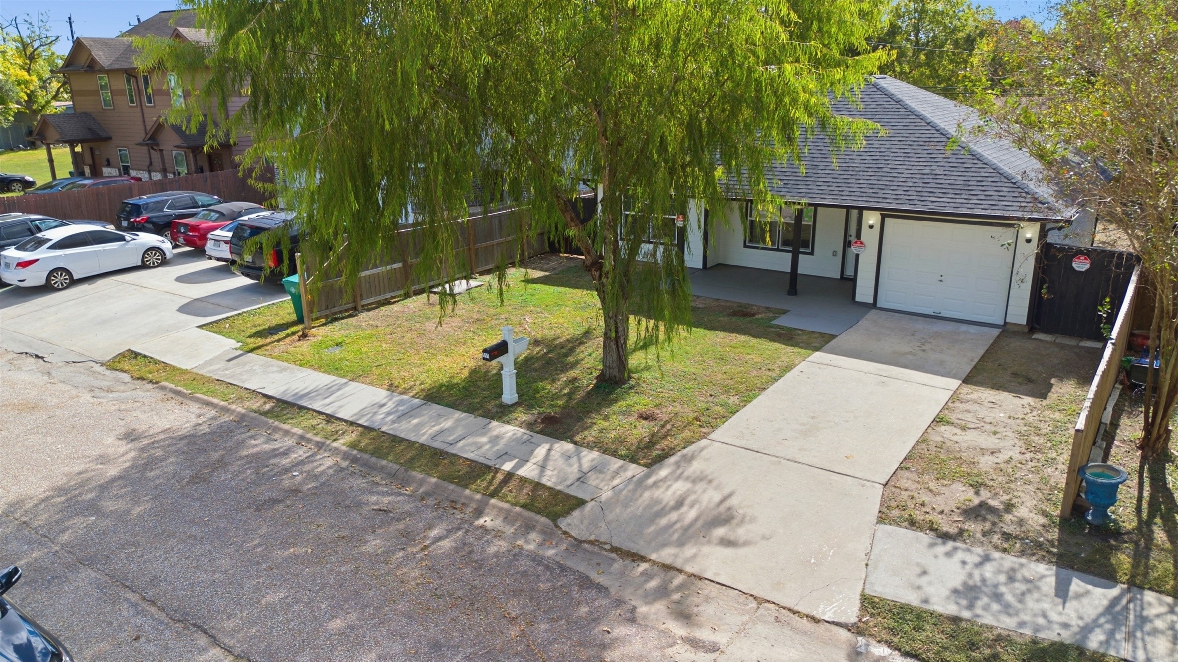 111 Calvin Street Pasadena, TX 77506 - Photo 33 of 40 a view of a backyard with a patio