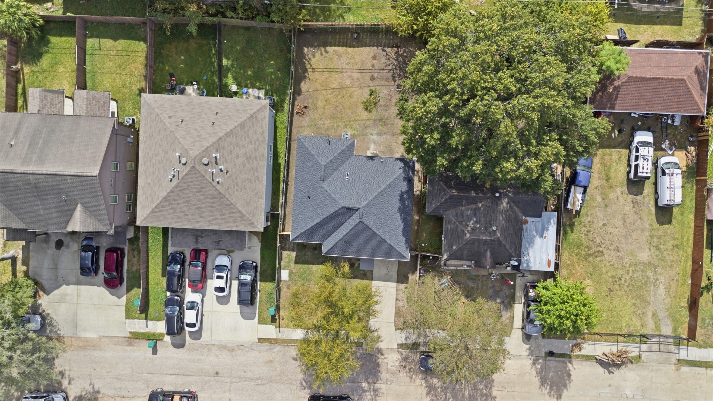 111 Calvin Street Pasadena, TX 77506 - Photo 34 of 40 an aerial view of multiple house