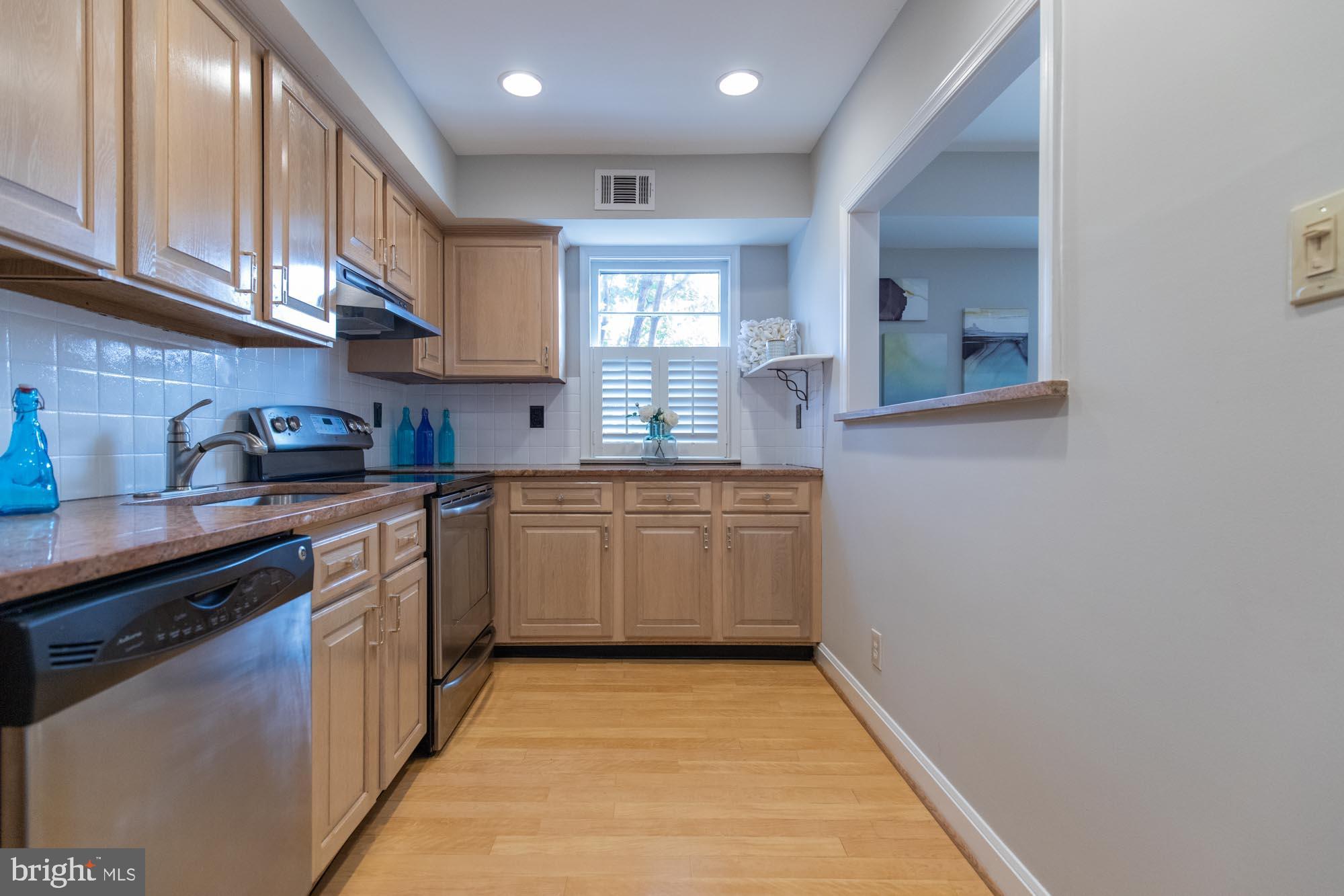 8665 Geren Road, Unit 264 Silver Spring, MD 20901 - Photo 15 of 34