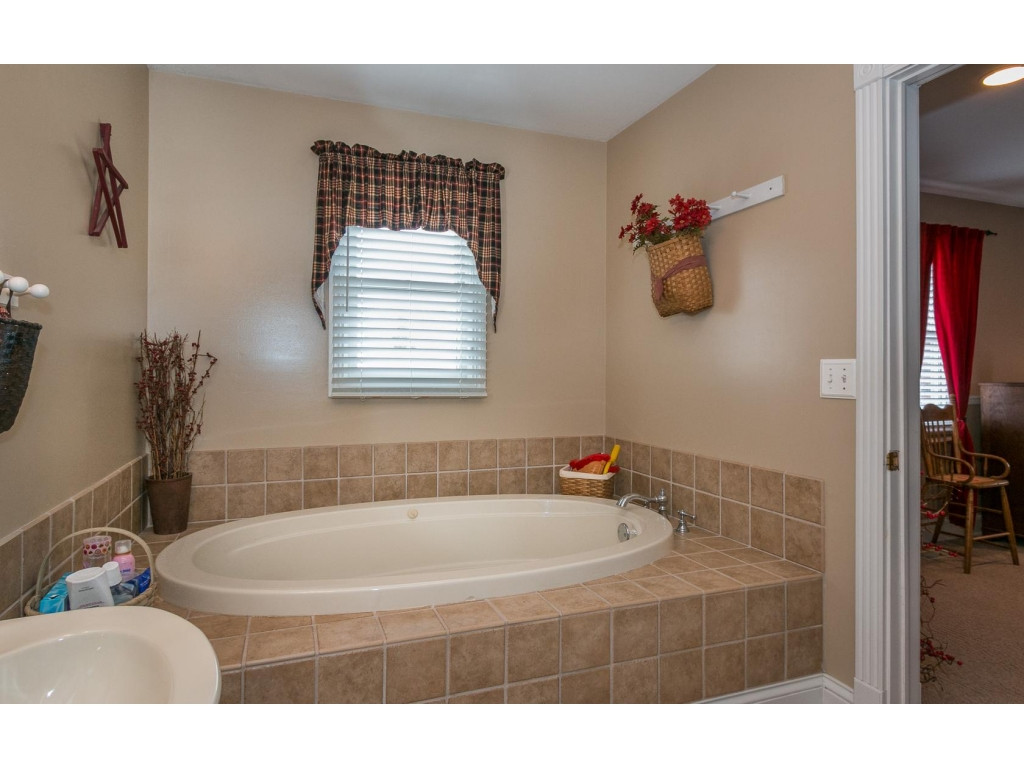 4203 Carters Valley Road Church Hill, TN 37642 - Photo 17 of 24 Photo 17