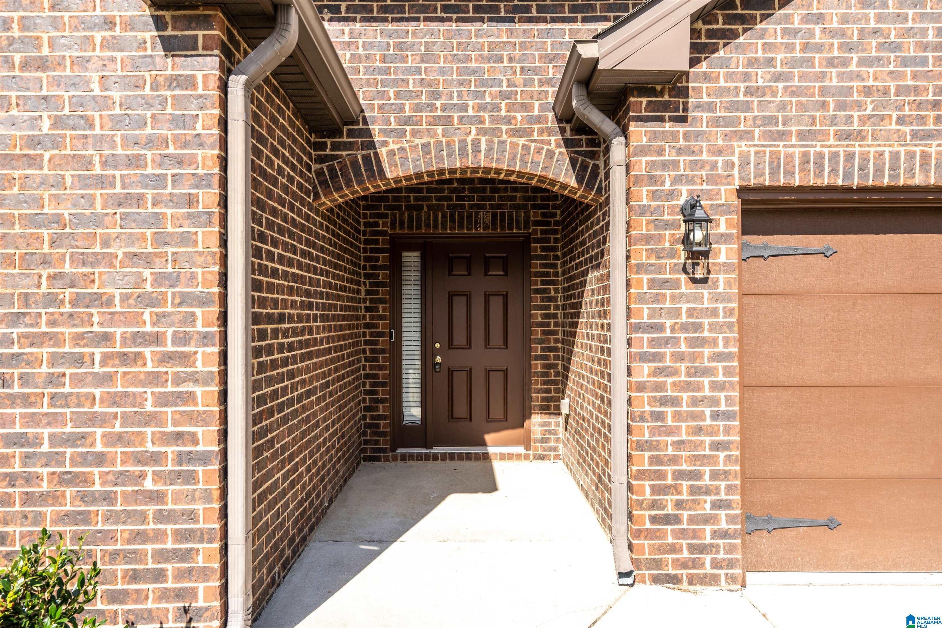 321 Addison Drive Calera, AL 35040 - Photo 3 of 29
