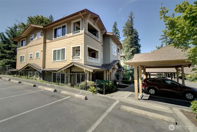 $2,450 | 11306 124th Avenue Northeast, Unit 101, Kirkland, WA 98033