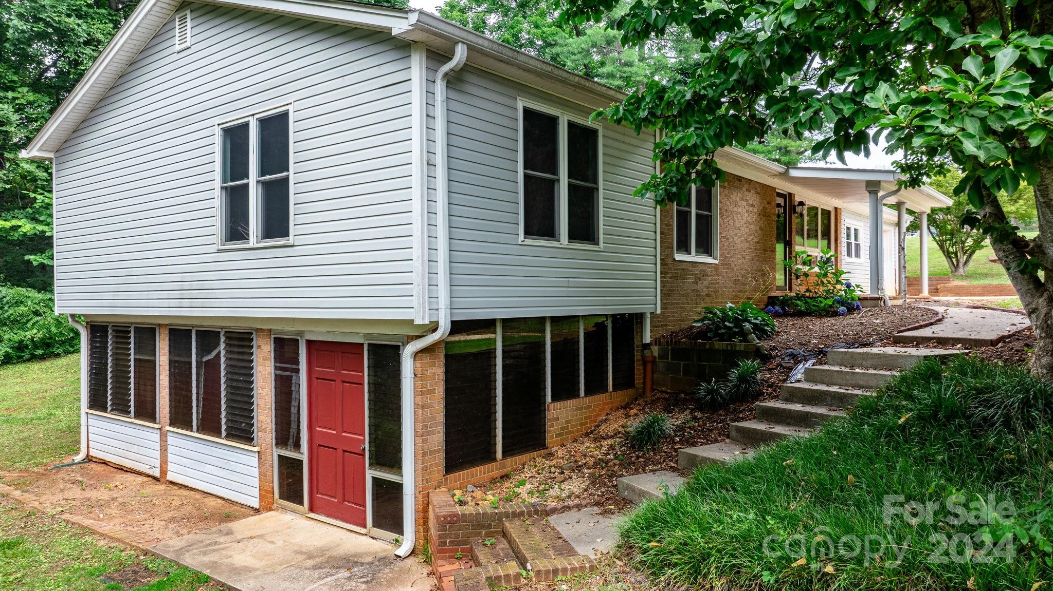 1099 Mini Drive Conover, NC 28613 - Photo 15 of 45 Gallery Image 15